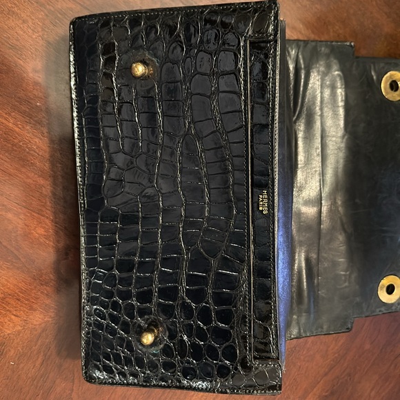 Hermes’ vintage black porosus crocodile bag - Picture 10 of 12